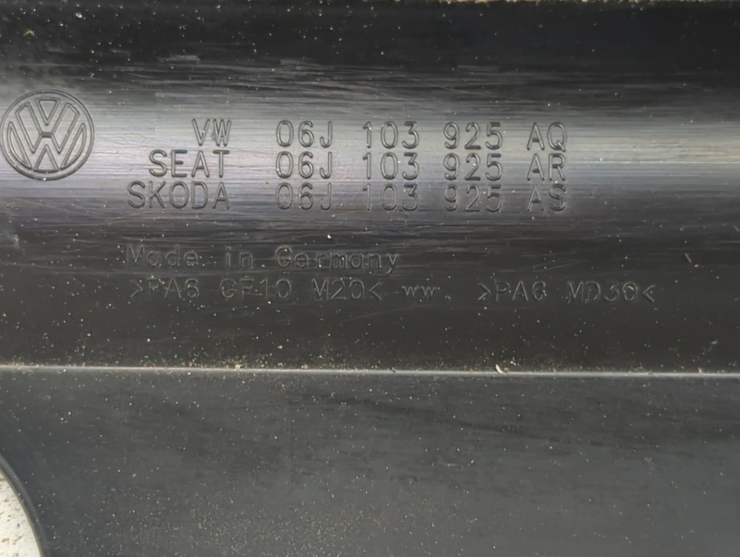 2014 Volkswagen Cc Engine Cover - Oemusedautoparts1.com