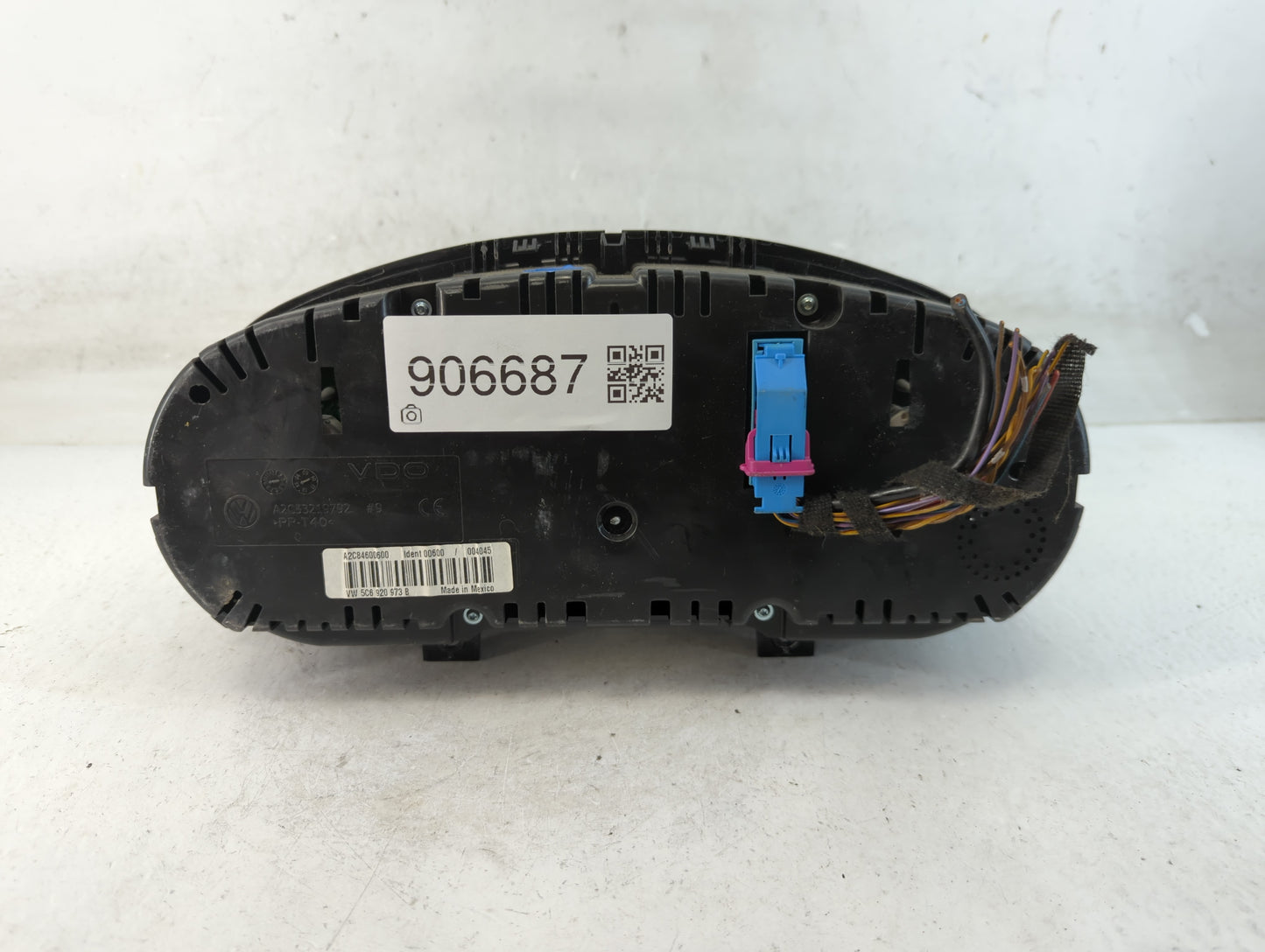2014 Volkswagen Gti Instrument Cluster Speedometer Gauges P/N:5C6920 973B Fits Fits 2013 OEM Used Auto Parts - Oemusedautopa