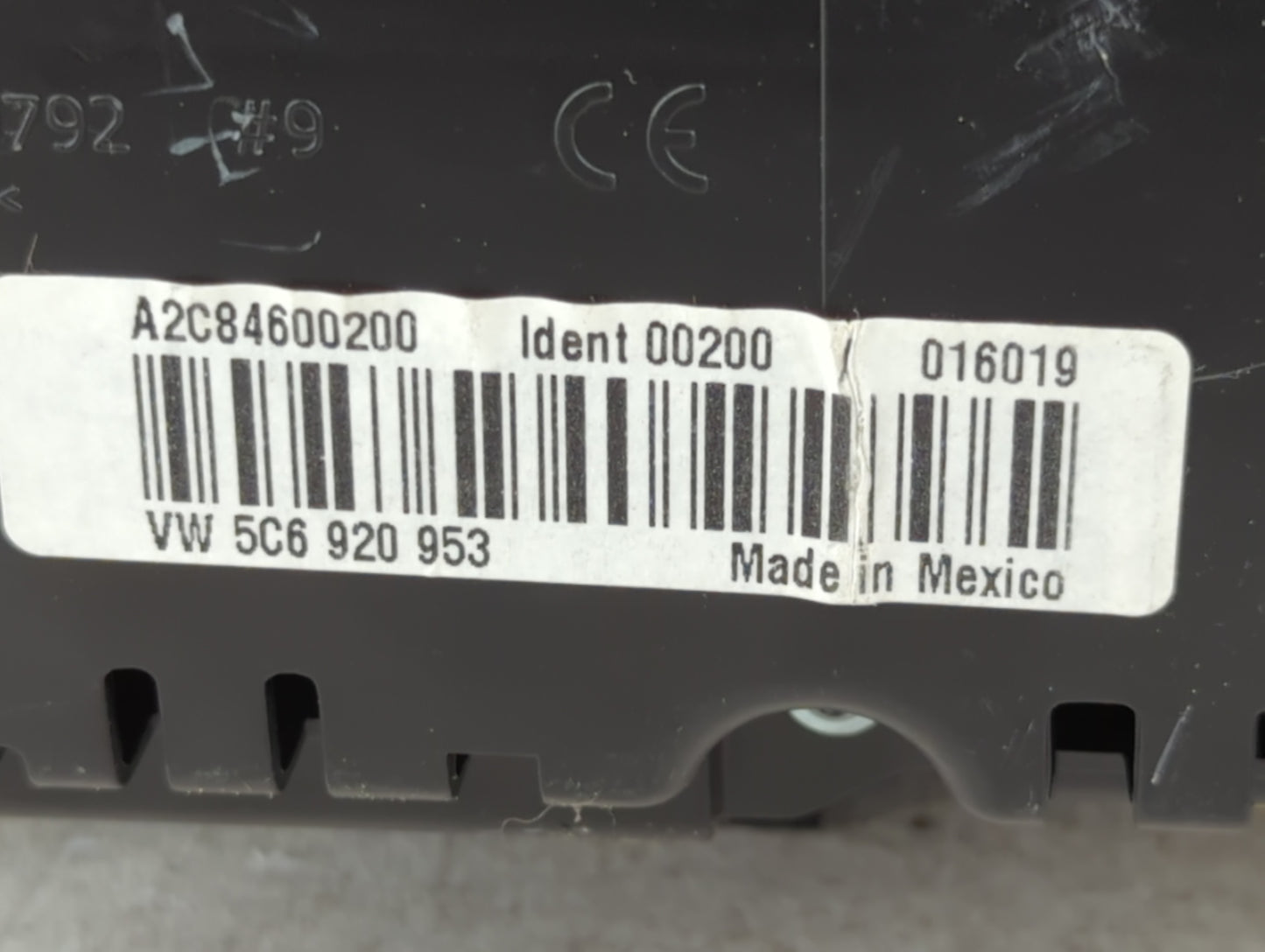 2014 Volkswagen Jetta Instrument Cluster Speedometer Gauges P/N:5C6 920 953 Fits OEM Used Auto Parts - Oemusedautoparts1.com