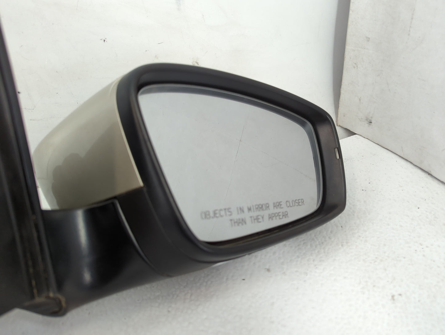2011-2016 Volkswagen Jetta Passenger Side View Mirror - Right Door Mirror OEM Used - Oemusedautoparts1.com