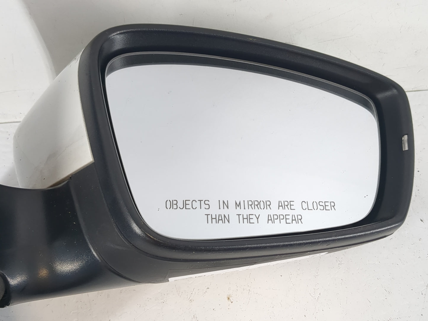 2011-2016 Volkswagen Jetta Passenger Side View Mirror - Right Door Mirror OEM Used - Oemusedautoparts1.com