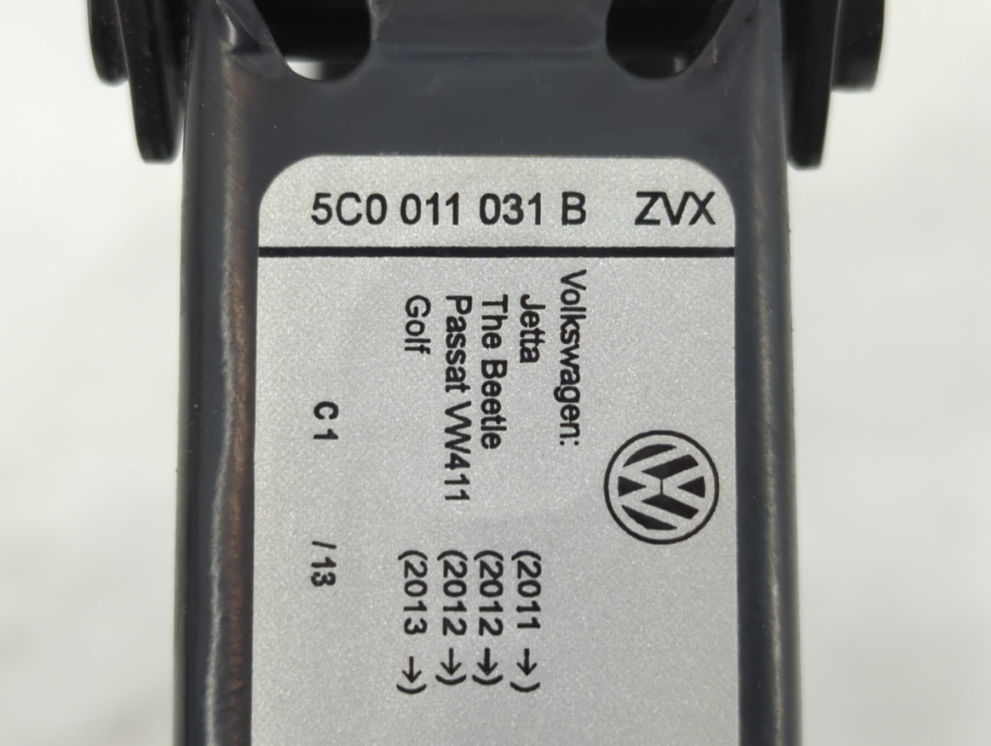 2014 Volkswagen Jetta Spare Scissor Car Jack 1396493 - Oemusedautoparts1.com
