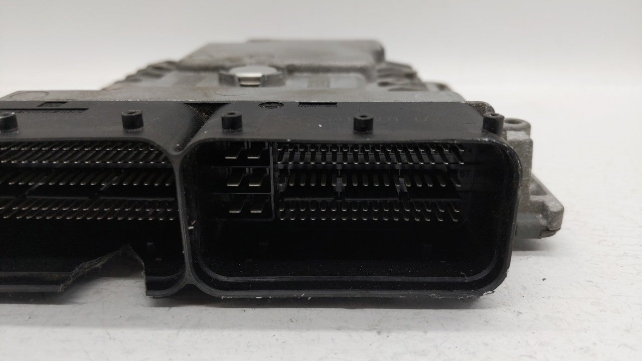 2014 Volkswagen Jetta PCM Engine Control Computer ECU ECM PCU OEM P/N:06K 906 070 C 06K 907 425, 06K 906 070 F Fits OEM Used