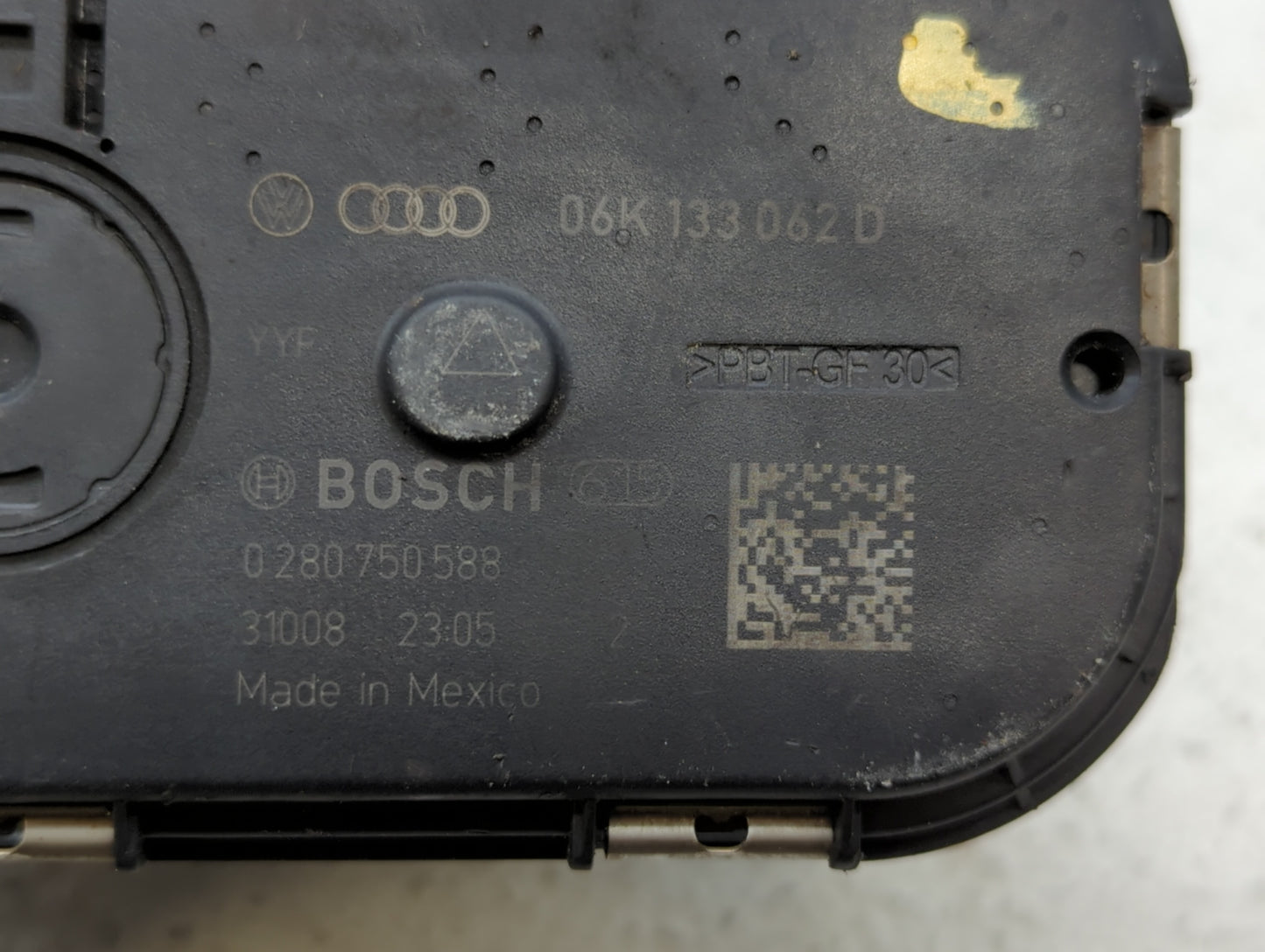 2014-2017 Volkswagen Jetta Throttle Body P/N:0 280 750 718 0 280 750590, 06K 133 062 D Fits Fits 2014 2015 2016 2017 OEM Use