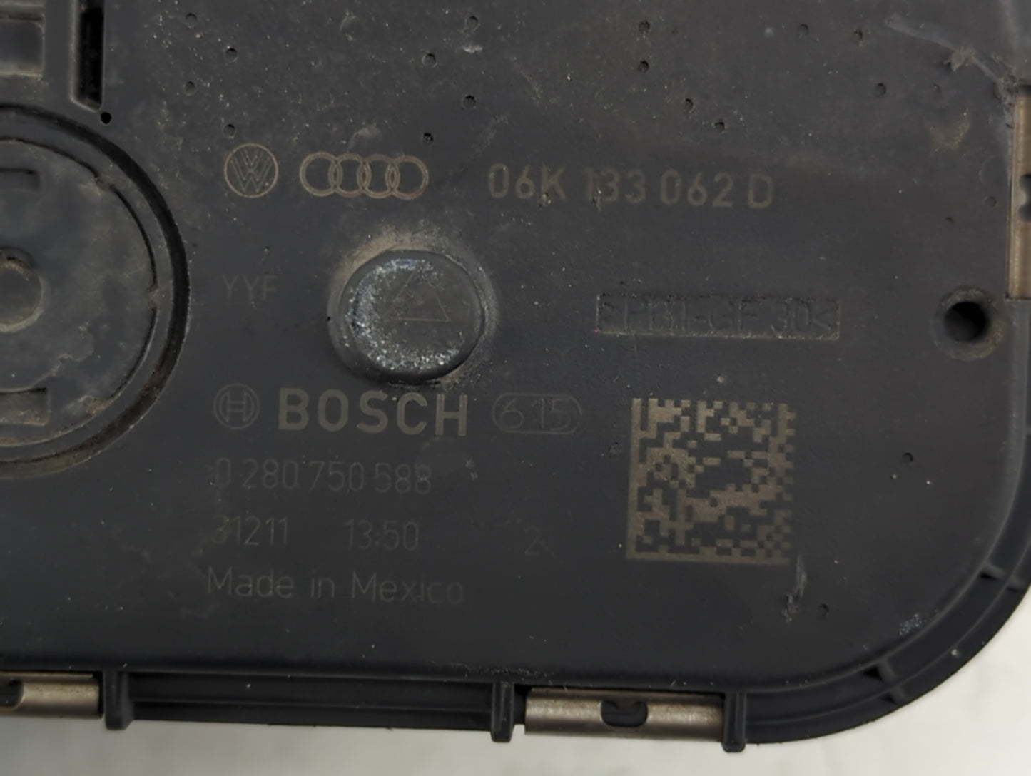 2014-2017 Volkswagen Jetta Throttle Body P/N:06K 133 062D Fits Fits 2014 2015 2016 2017 OEM Used Auto Parts - Oemusedautopar