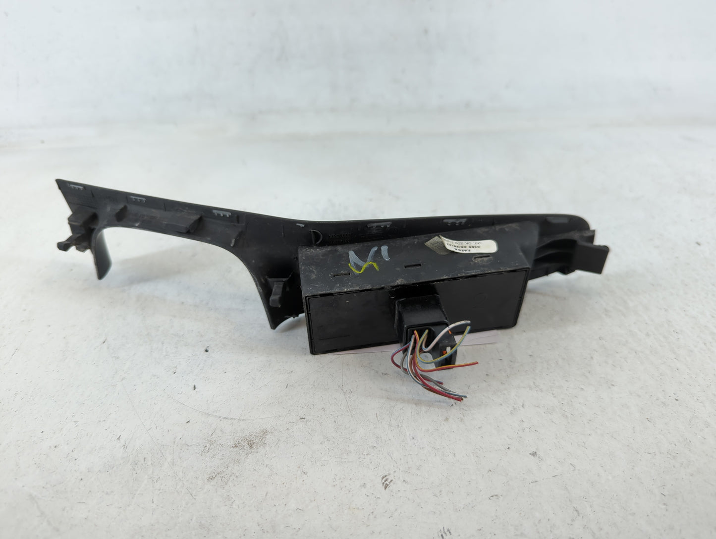 2005-2018 Volkswagen Jetta Master Power Window Switch Replacement Driver Side Left P/N:6100 Fits OEM Used Auto Parts - Oemus