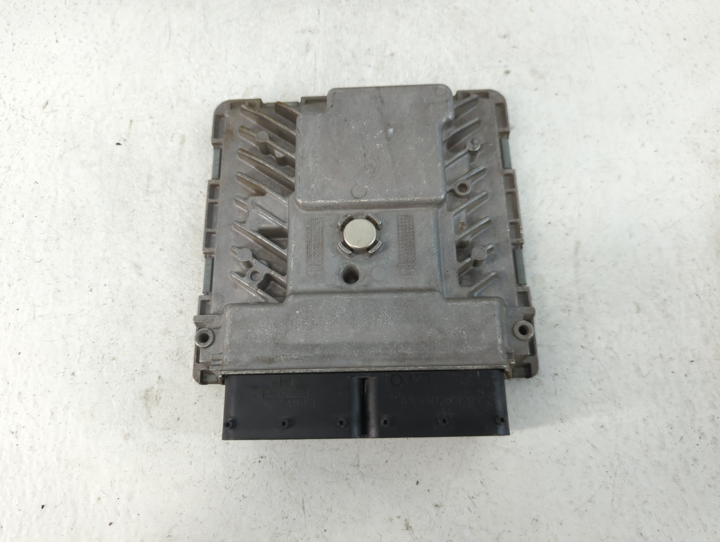 2014 Volkswagen Jetta PCM Engine Control Computer ECU ECM PCU OEM P/N:06K 906 070 F Fits OEM Used Auto Parts - Oemusedautopa