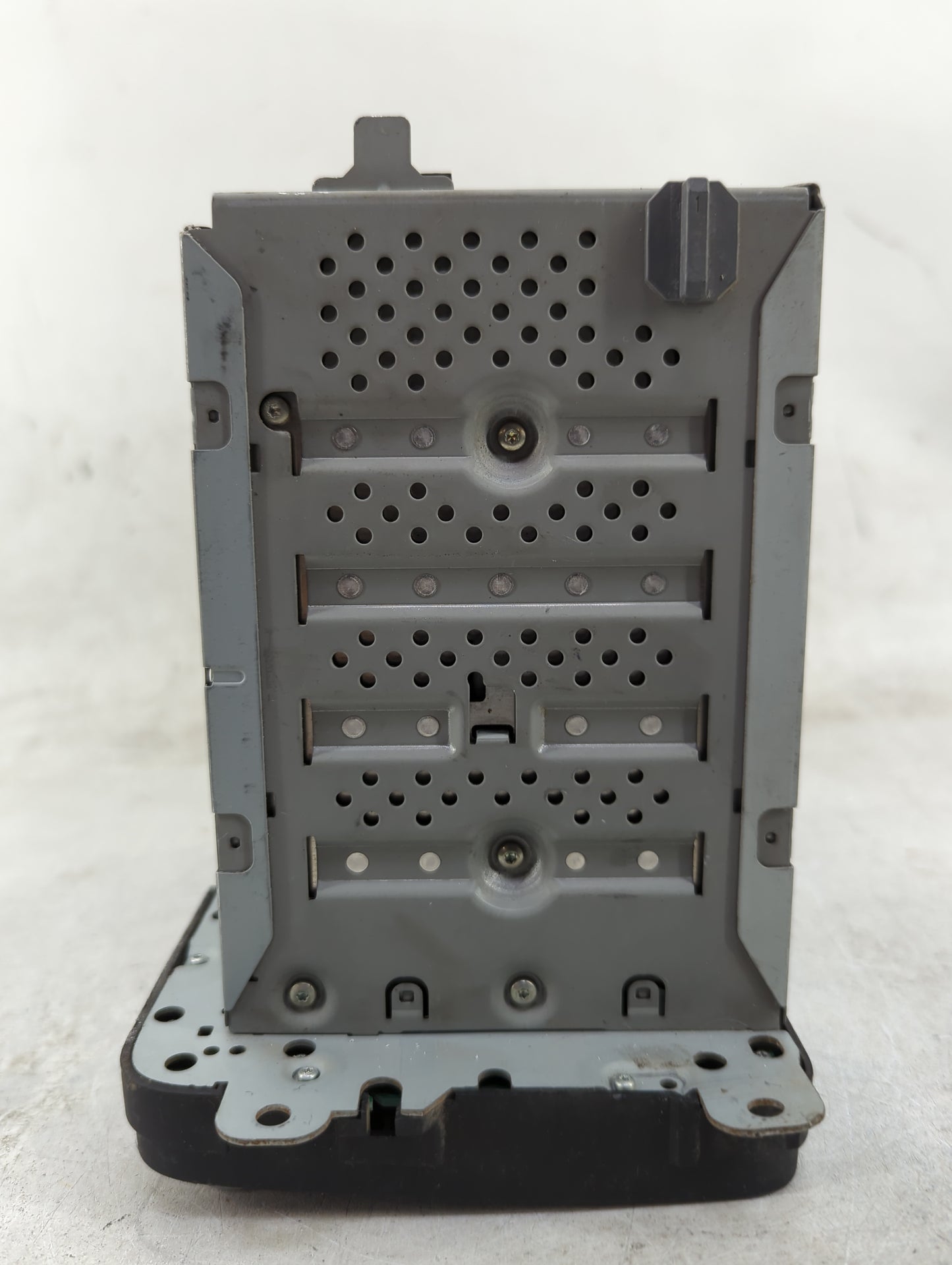 2012-2015 Volkswagen Passat Radio AM FM Cd Player Receiver Replacement P/N:1K0035164D 28354080 Fits OEM Used Auto Parts - Oe