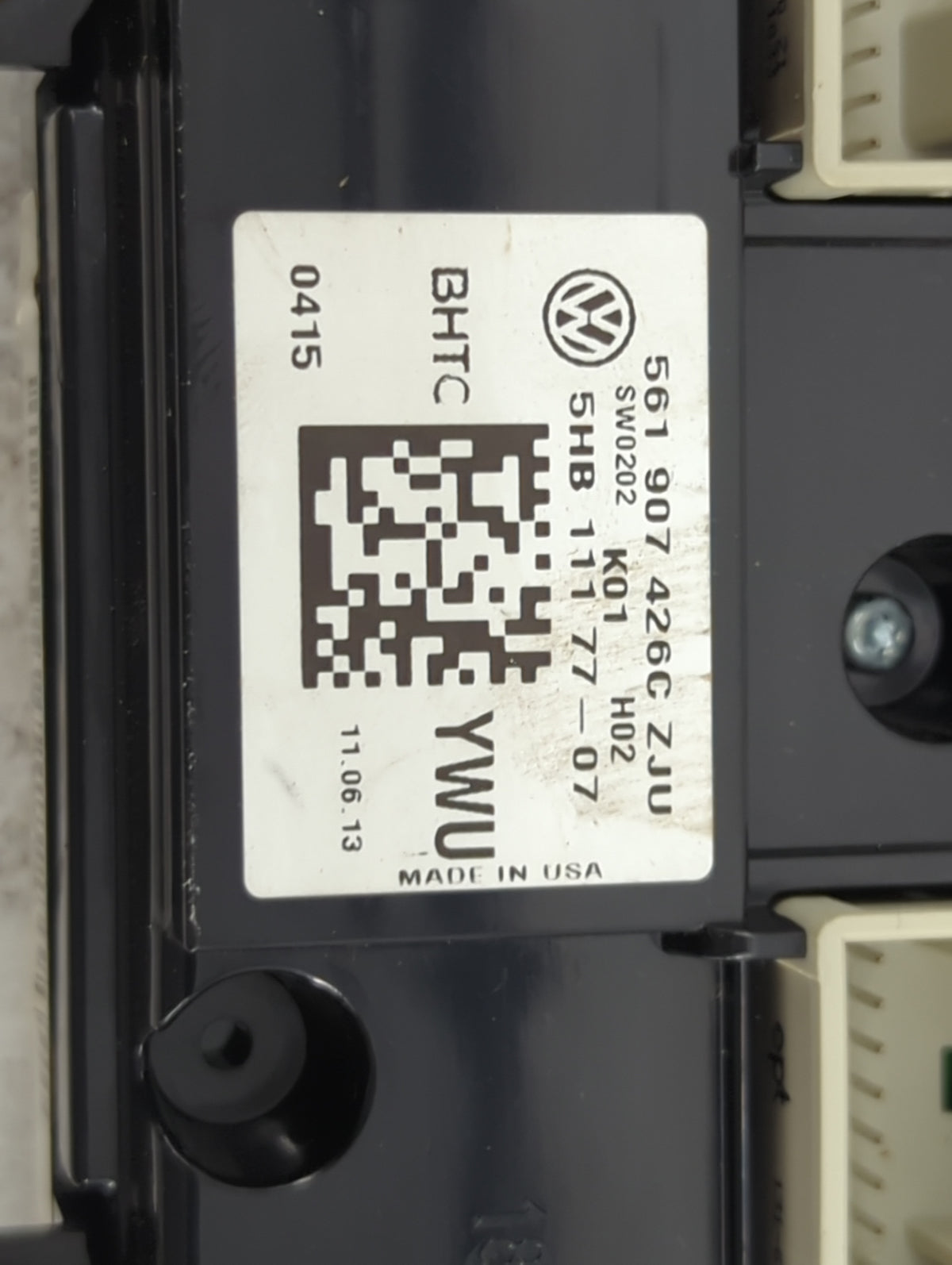 2013-2015 Volkswagen Passat Climate Control Module Temperature AC/Heater Replacement P/N:561907426CZJU 5HB11177-07 Fits OEM