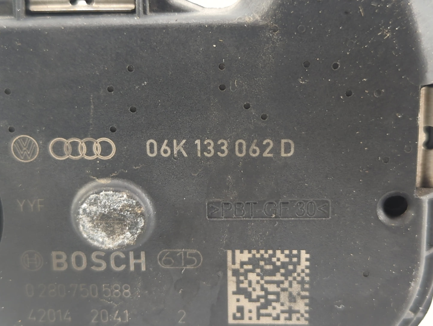 2014-2017 Volkswagen Passat Throttle Body P/N:06K 133 062 D 06K 133 062 E, 06K 133 062 AA Fits Fits 2014 2015 2016 2017 OEM