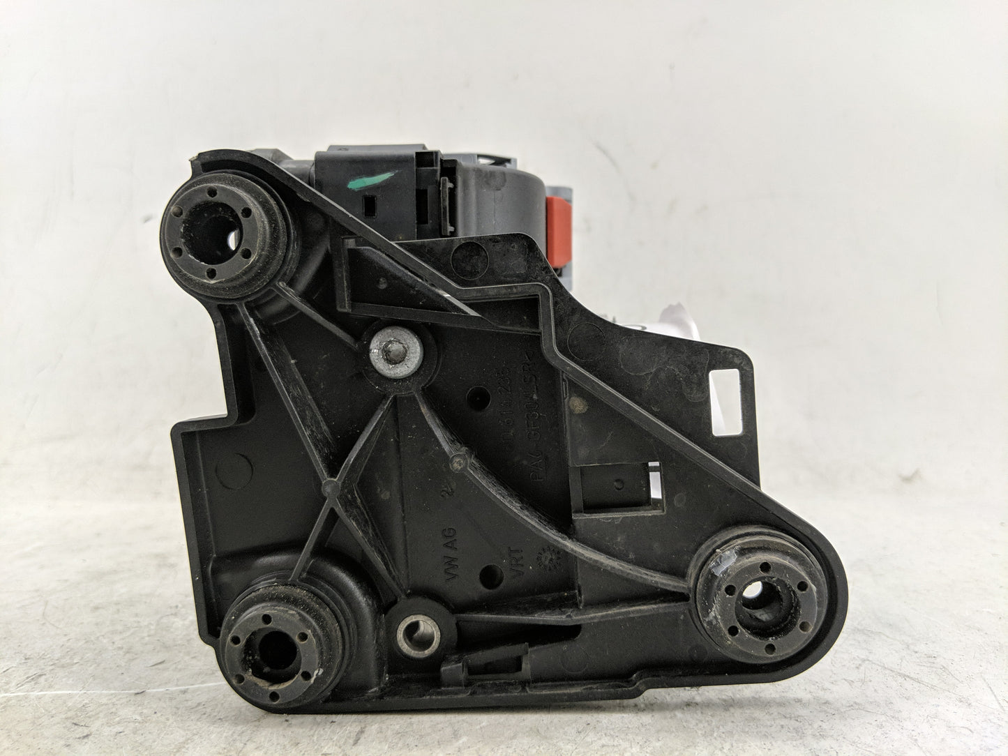 2015-2016 Audi A3 ABS Pump Control Module Replacement P/N:5Q0 614 517 T Fits Fits 2015 2016 OEM Used Auto Parts - Oemusedaut