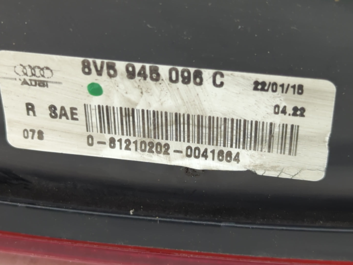 2015-2016 Audi A3 Tail Light Assembly Passenger Right OEM P/N:8V5 945 096 C Fits Fits 2015 2016 OEM Used Auto Parts - Oemuse