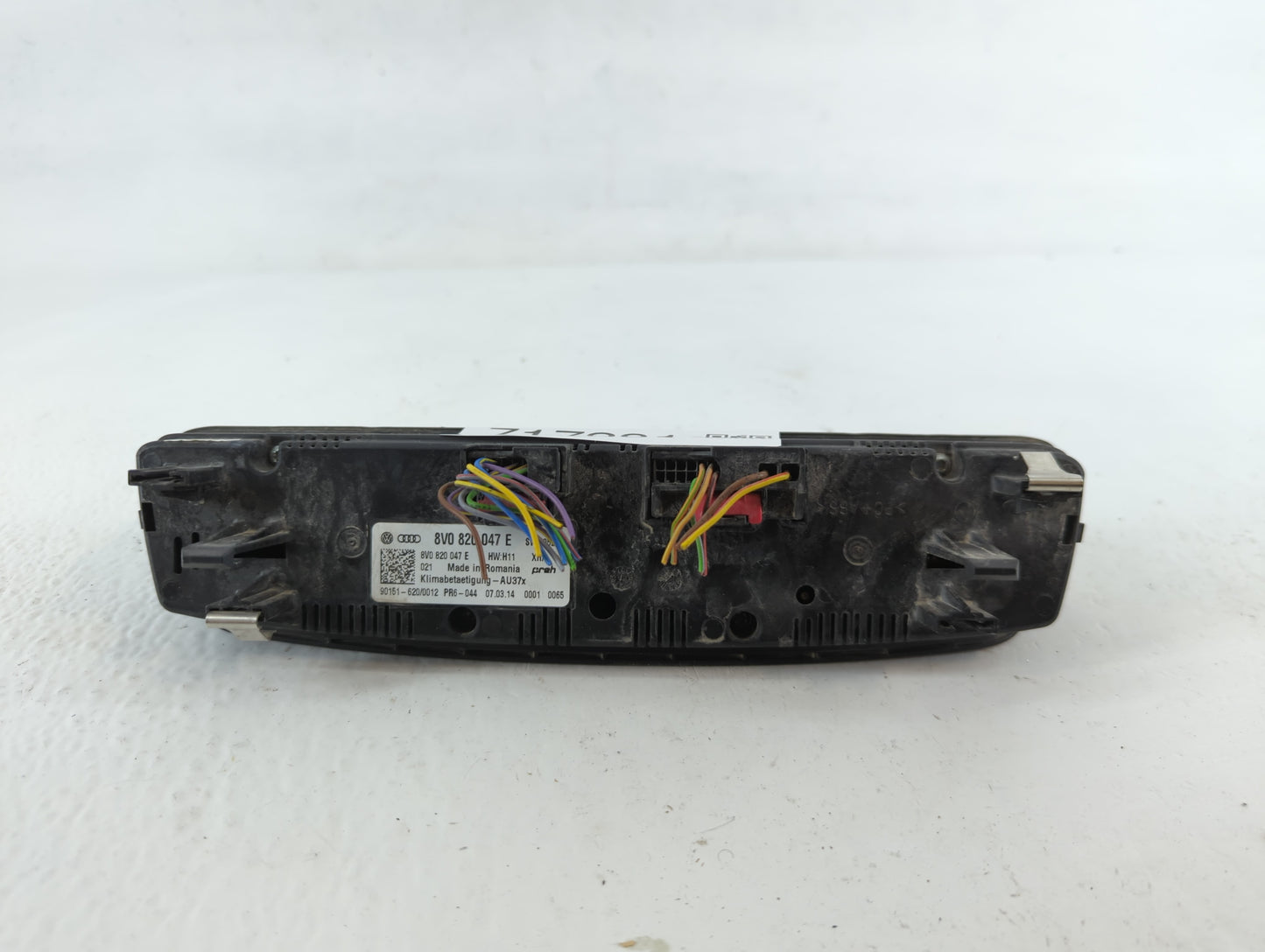 2015-2018 Audi A3 Climate Control Module Temperature AC/Heater Replacement P/N:8V0 820 047 Fits Fits 2015 2016 2017 2018 OEM