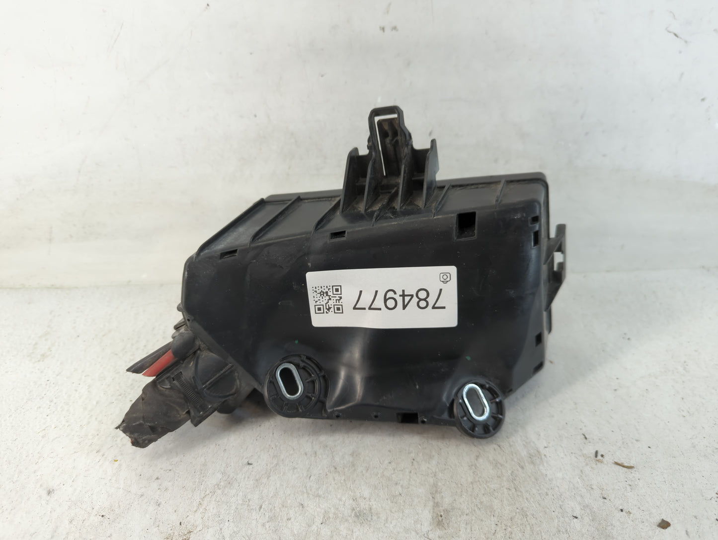 2015-2018 Audi A3 Fusebox Fuse Box Panel Relay Module P/N:6351-2386 Fits Fits 2015 2016 2017 2018 2019 2020 2021 OEM Used Au