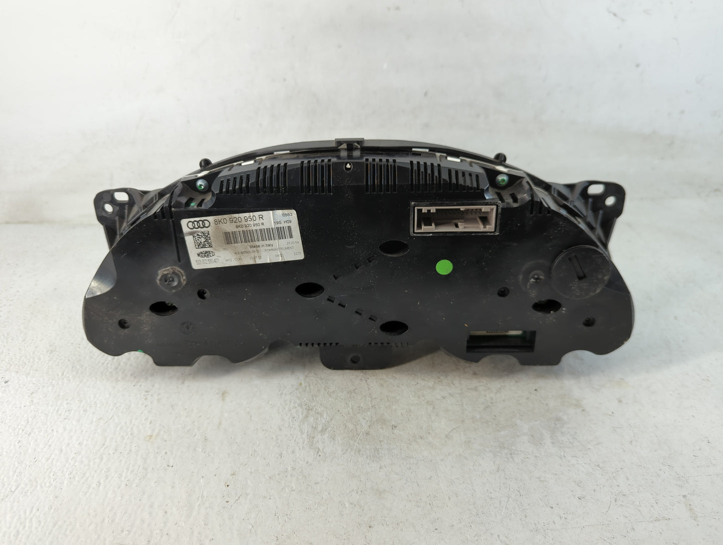 2013-2016 Audi A4 Quattro Instrument Cluster Speedometer Gauges P/N:8K0 920 950 R 8K0 929 983 F Fits Fits 2013 2014 2015 201