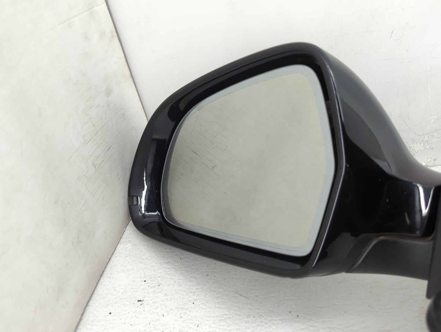 2013-2016 Audi Allroad Driver Side View Mirror - Left Door Mirror OEM Used - Oemusedautoparts1.com