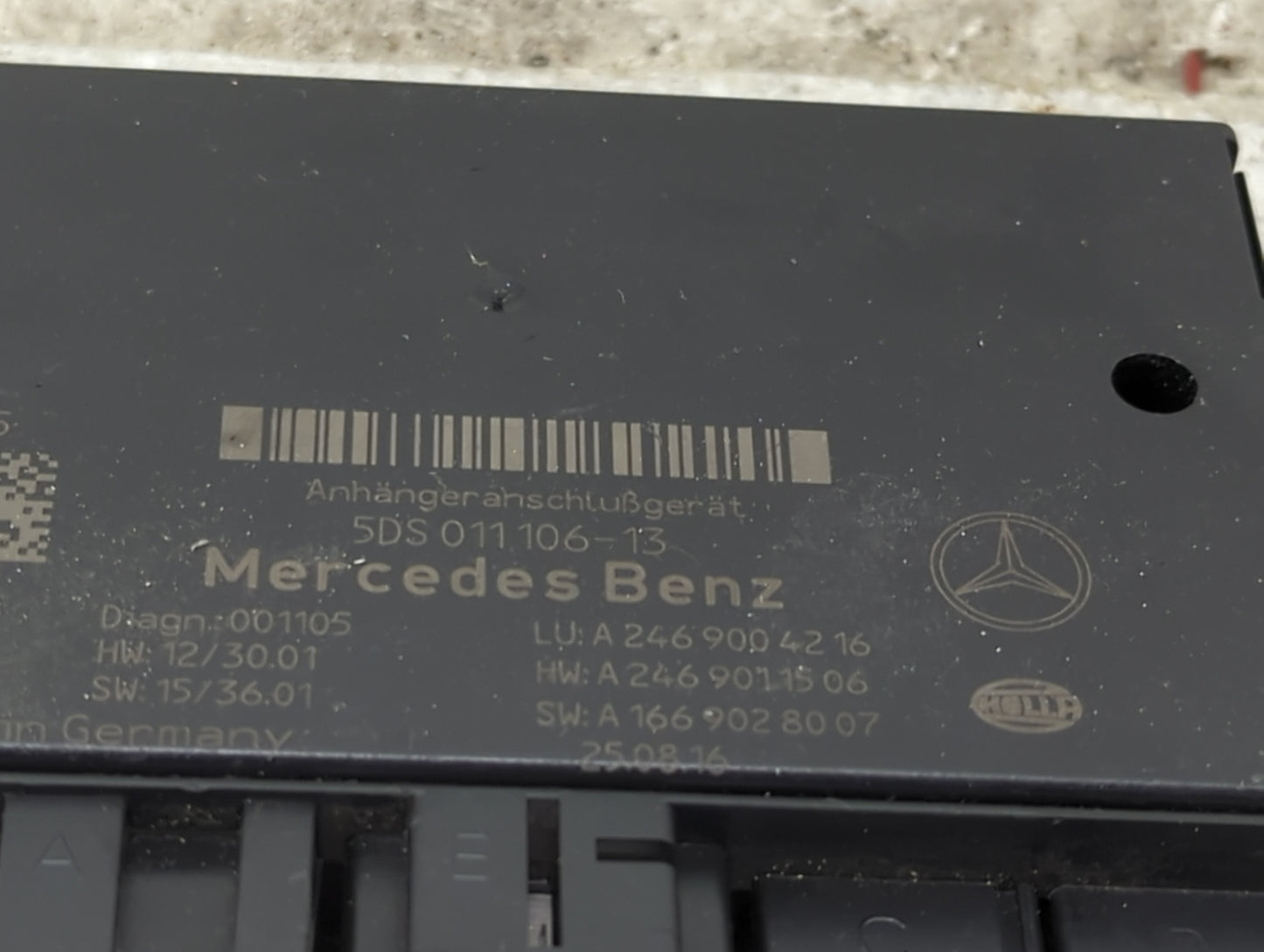 2015-2018 Audi Q3 Body Control Module Bcm Inner Cabin Fuse Box - Oemusedautoparts1.com