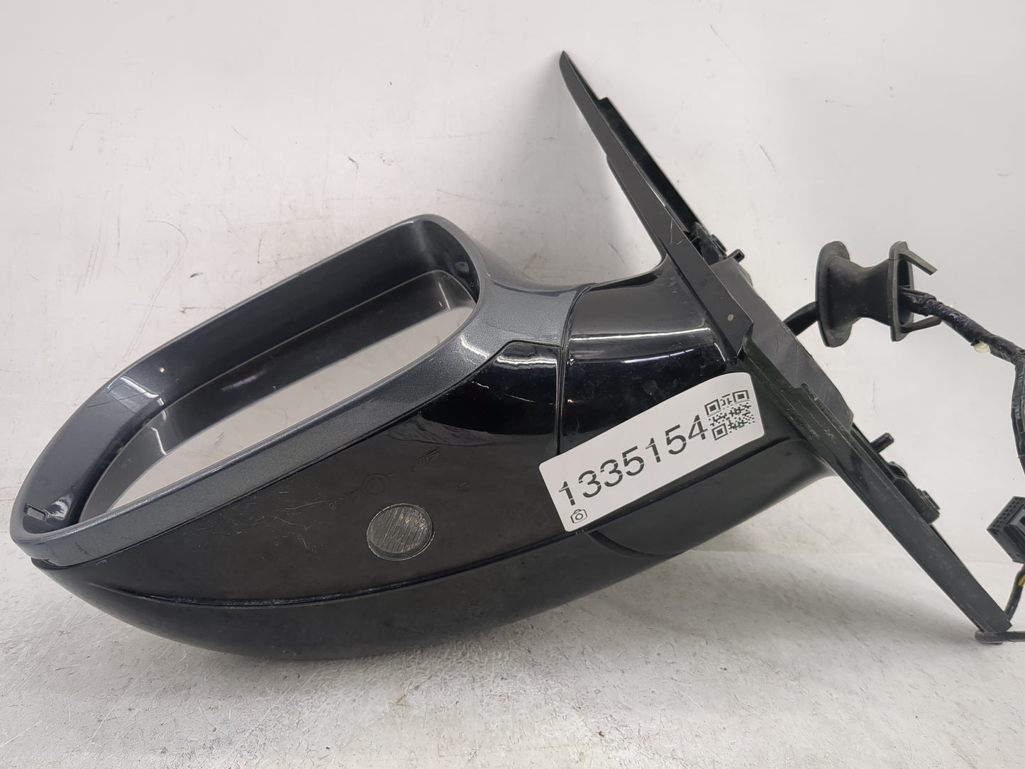 2015-2017 Audi Q5 Driver Side View Mirror - Left Door Mirror OEM Used - Oemusedautoparts1.com