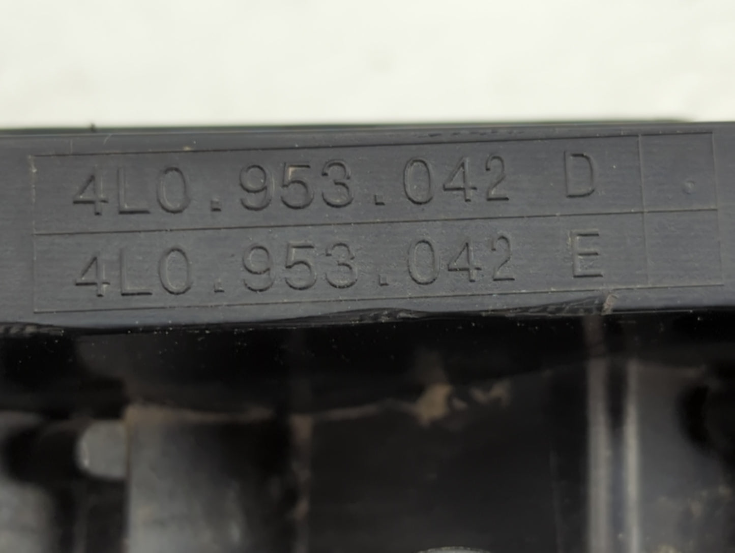 2015 Audi Q7 Passenger Right Oem Front Light Lamp Black - Oemusedautoparts1.com