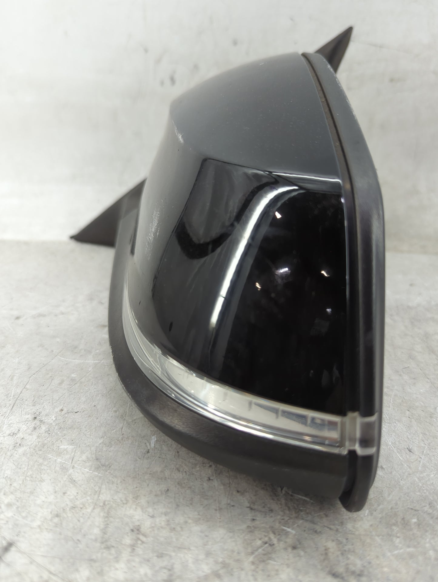 2013-2018 Bmw 320 Driver Side View Mirror - Left Door Mirror OEM Used - Oemusedautoparts1.com
