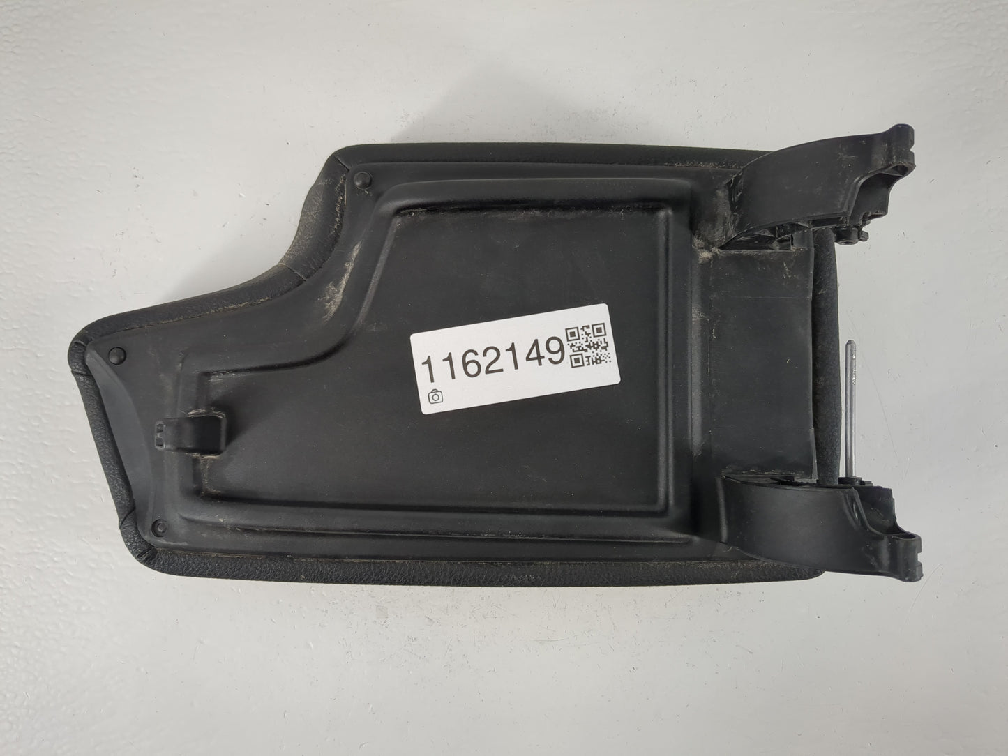 2012-2016 Bmw 328i Center Console Armrest Cover Lid Fits Fits 2012 2013 2014 2015 2016 2017 2018 2019 OEM Used Auto Parts -