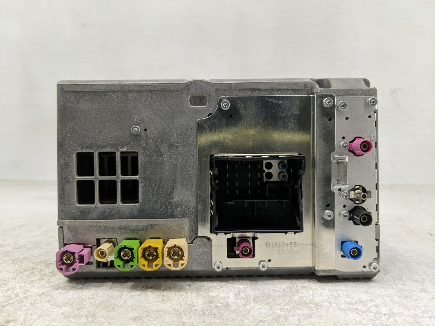 2015 Bmw 328i Radio AM FM Cd Player Receiver Replacement Fits OEM Used Auto Parts - Oemusedautoparts1.com