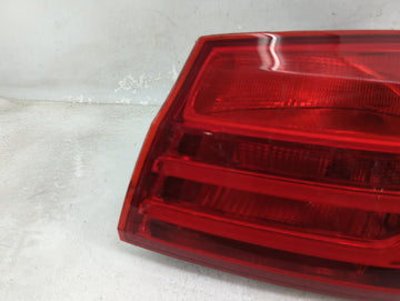 2014-2016 Bmw 428i Tail Light Assembly Passenger Right OEM P/N:7296100 Fits Fits 2014 2015 2016 2017 OEM Used Auto Parts