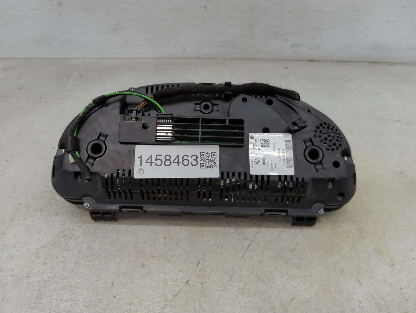 2014-2017 Bmw X5 Instrument Cluster Speedometer Gauges P/N:9304606-01 9364606-01 Miles:100K Fits Fits 2014 2015 2016 2017 OE