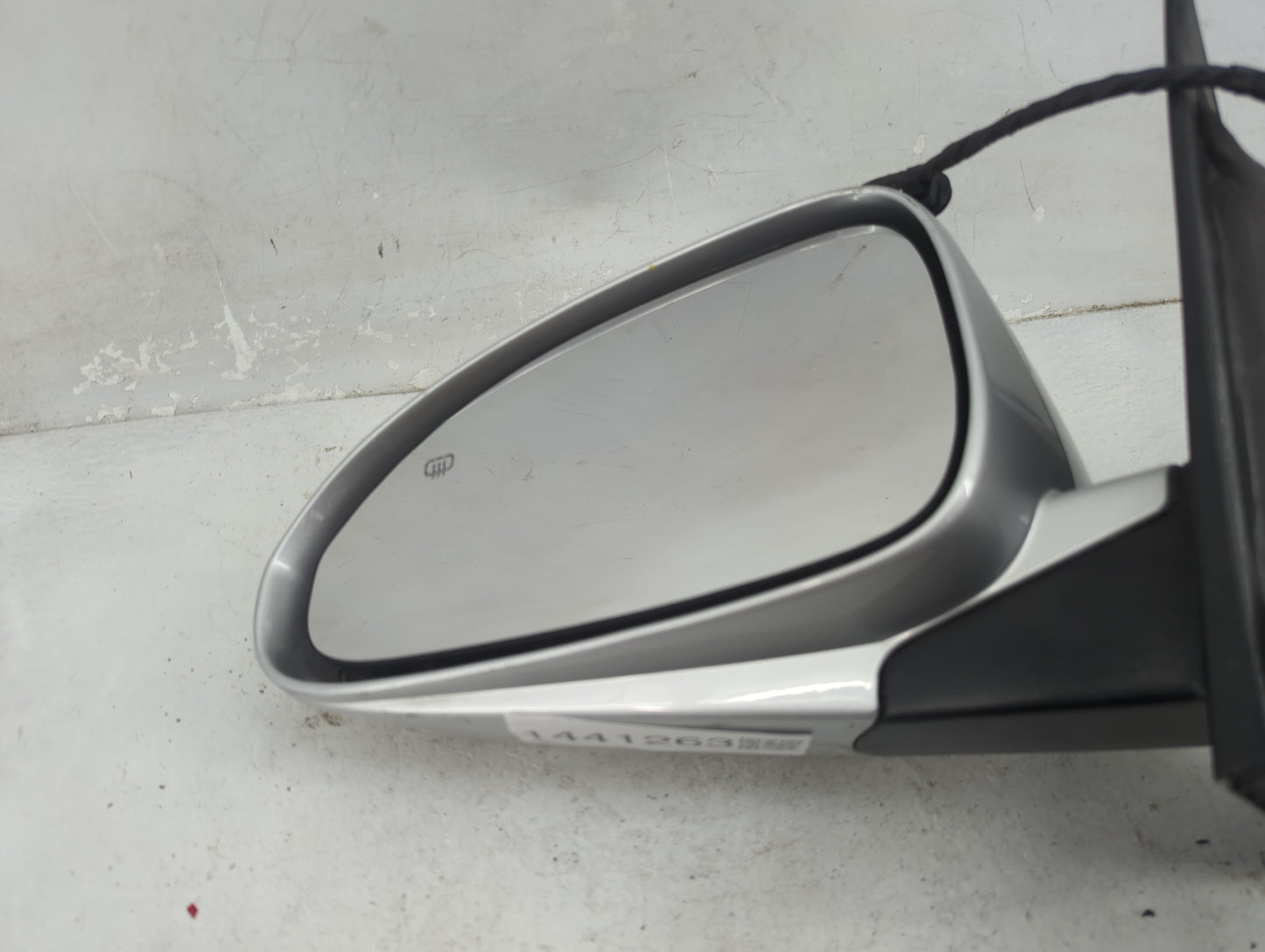 2008-2017 Buick Enclave Driver Side View Mirror - Left Door Mirror OEM Used - Oemusedautoparts1.com