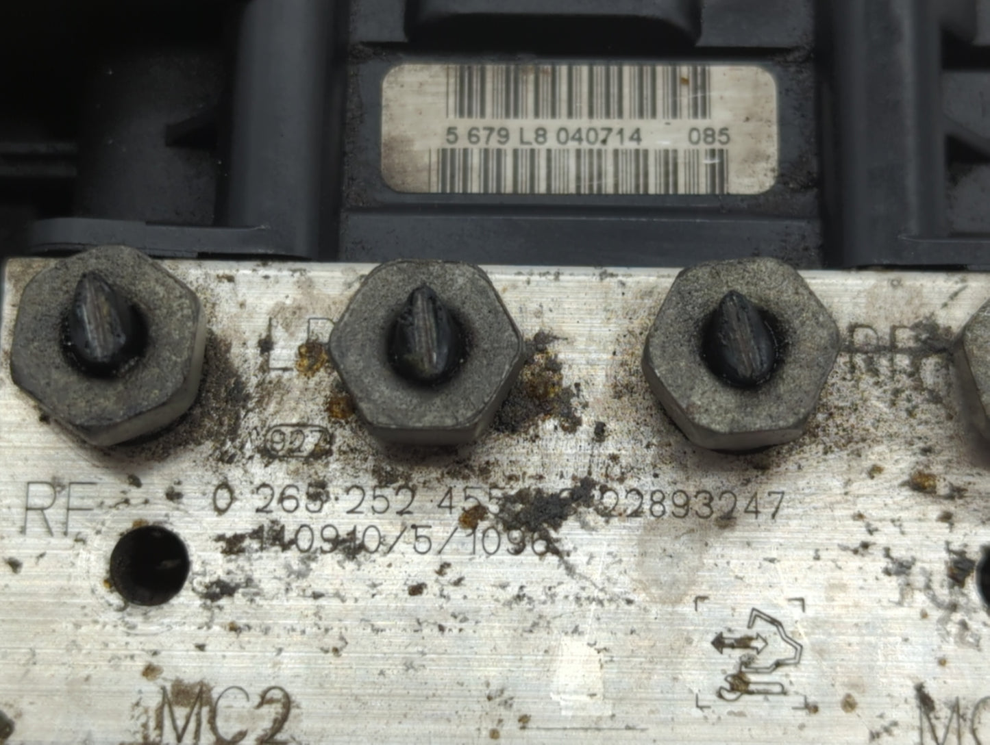 2012-2017 Buick Enclave ABS Pump Control Module Replacement P/N:0 265 252 455 Fits Fits 2012 2013 2014 2015 2016 2017 OEM Us