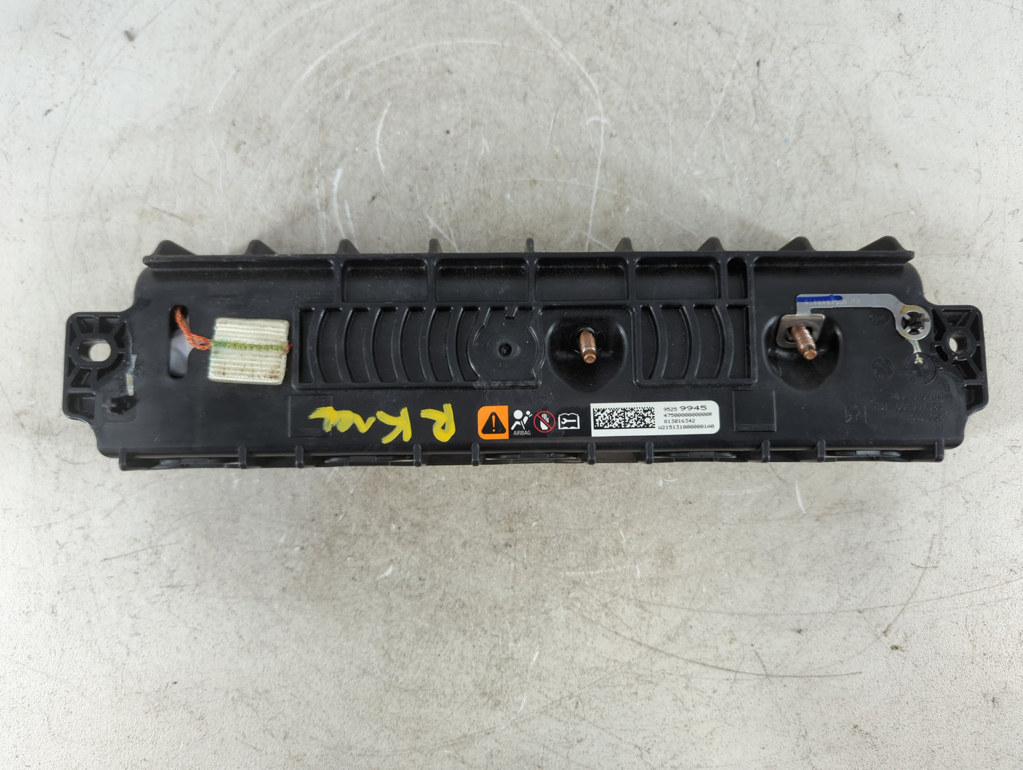 2013-2017 Buick Encore Air Bag Passenger Right Knee OEM P/N:95259945 Fits Fits 2013 2014 2015 2016 2017 OEM Used Auto Parts