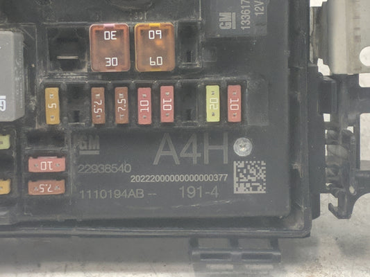 2013-2016 Buick Verano Fusebox Fuse Box Panel Relay Module P/N:22938540 Fits Fits 2013 2014 2015 2016 OEM Used Auto Parts