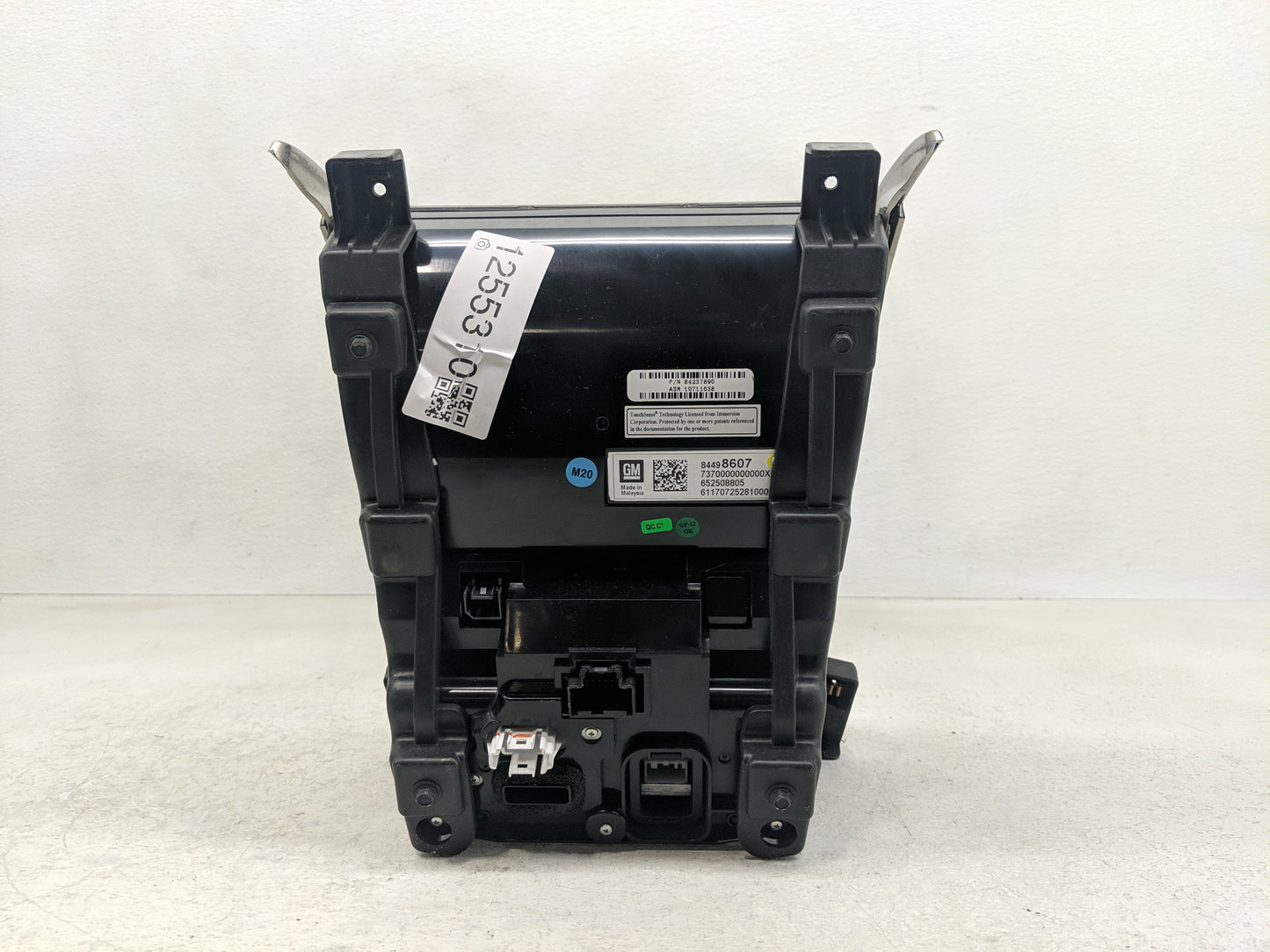 2015 Cadillac Ats Radio AM FM Cd Player Receiver Replacement P/N:84498607 Fits OEM Used Auto Parts - Oemusedautoparts1.com