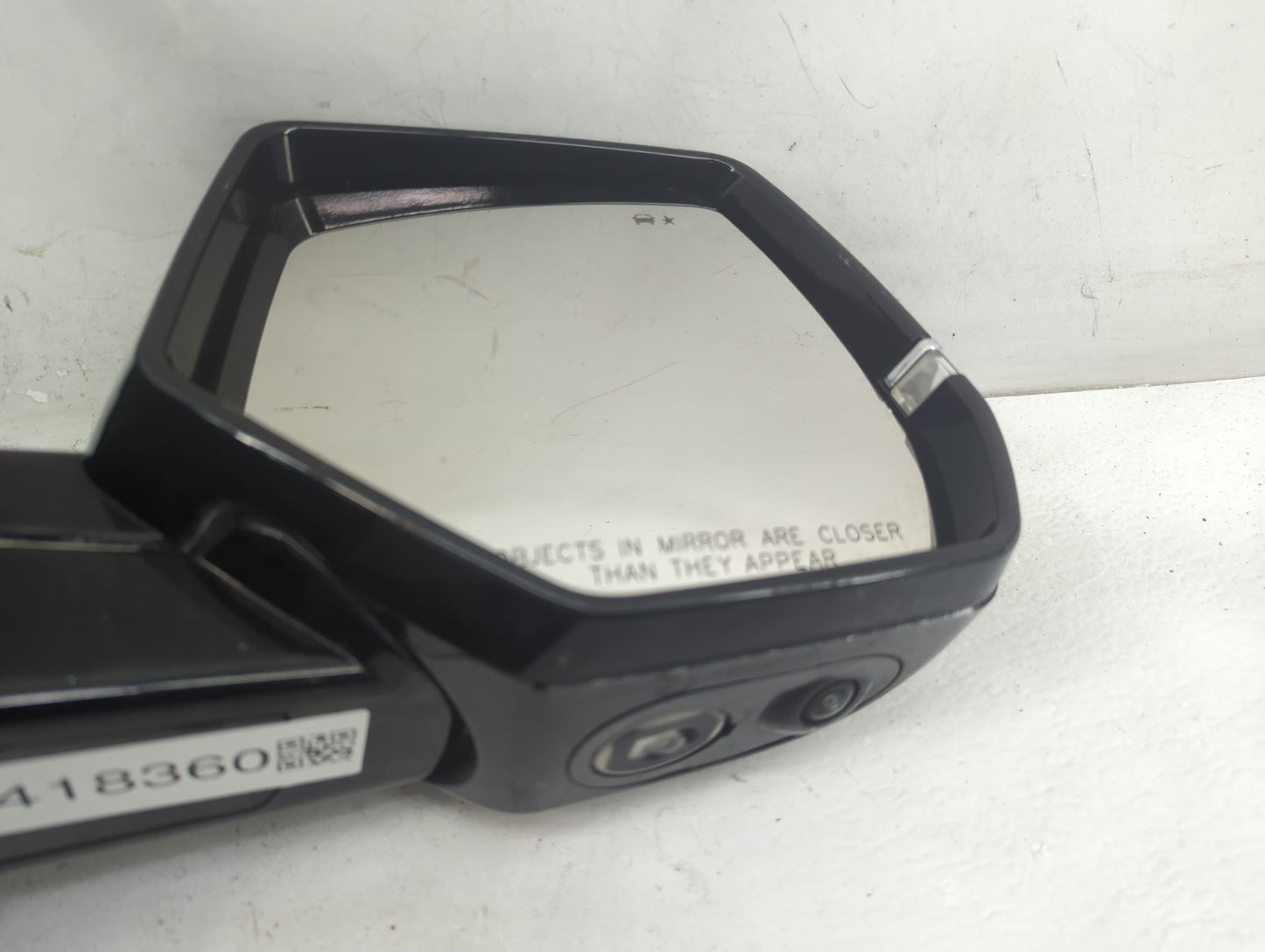 2015-2020 Cadillac Escalade Passenger Side View Mirror - Right Door Mirror OEM Used - Oemusedautoparts1.com
