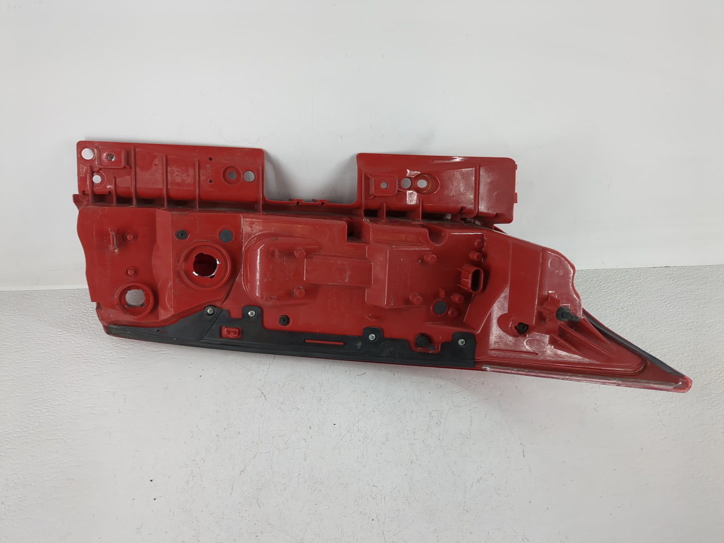 2010-2016 Cadillac Srx Tail Light Assembly Driver Left OEM P/N:22774014 Fits Fits 2010 2011 2012 2013 2014 2015 2016 OEM Use