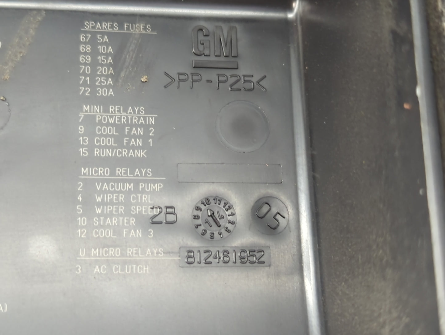 2014-2016 Cadillac Srx Fusebox Fuse Box Panel Relay Module P/N:812461952 Fits Fits 2014 2015 2016 OEM Used Auto Parts - Oemu