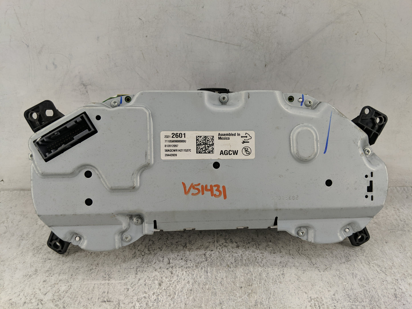 2015 Cadillac Srx Instrument Cluster Speedometer Gauges P/N:23212601 7110500000000U, 812812097, 50AGCWR14211537C Miles: Fits