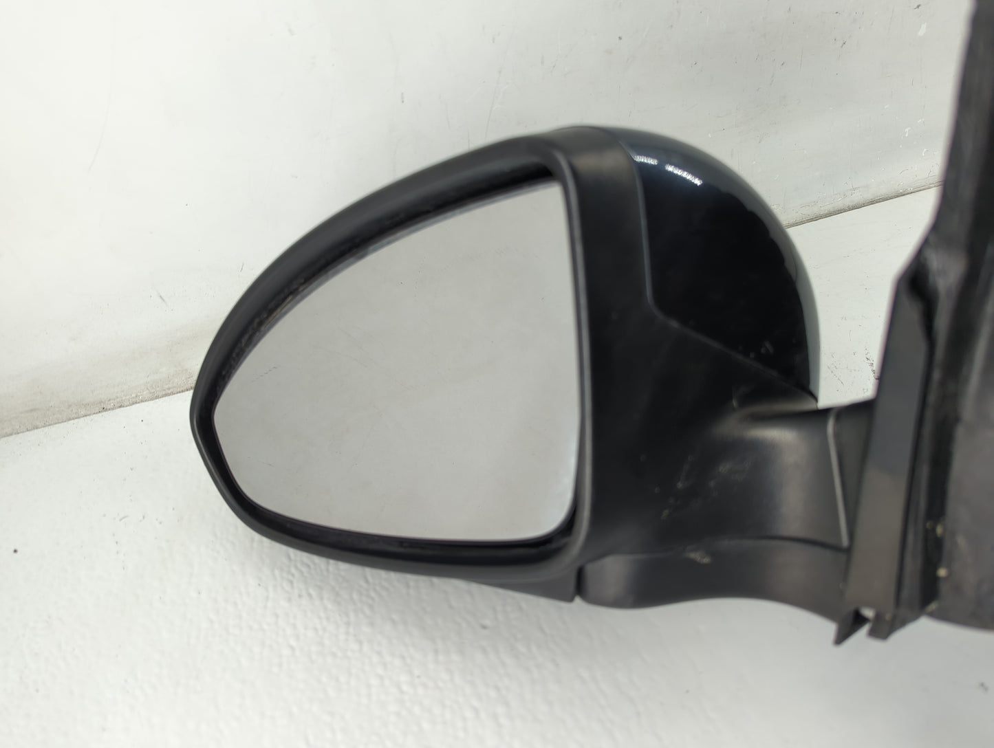 2011-2016 Chevrolet Cruze Driver Side View Mirror - Left Door Mirror OEM Used - Oemusedautoparts1.com
