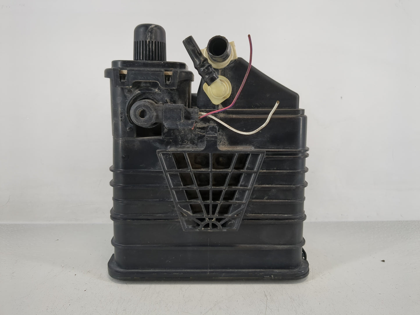 2015 Chevrolet Cruze Fuel Vapor Charcoal Canister 1161281 - Oemusedautoparts1.com