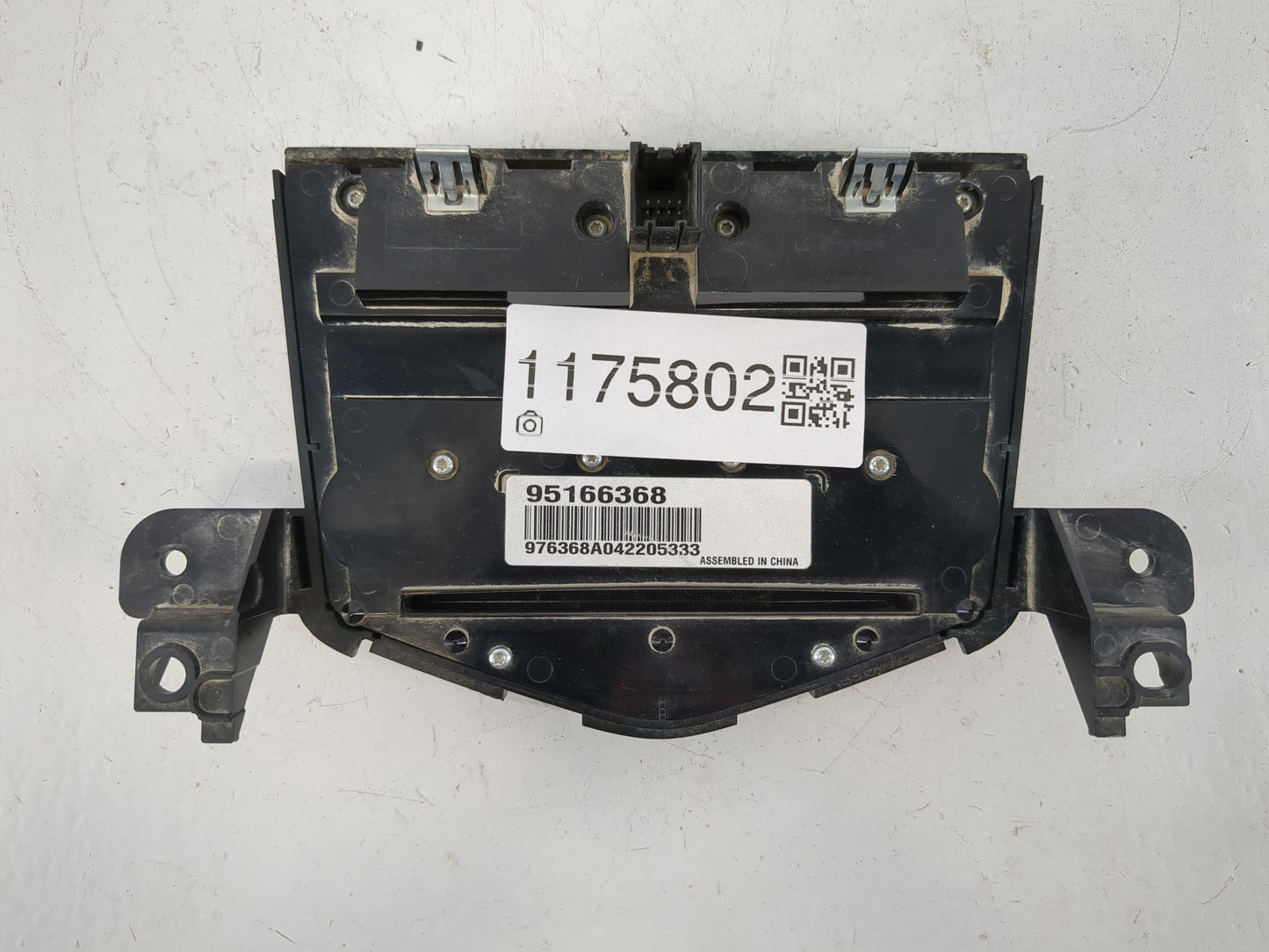 2013-2016 Chevrolet Cruze Radio AM FM Cd Player Receiver Replacement P/N:95166368 Fits Fits 2013 2014 2015 2016 OEM Used Aut