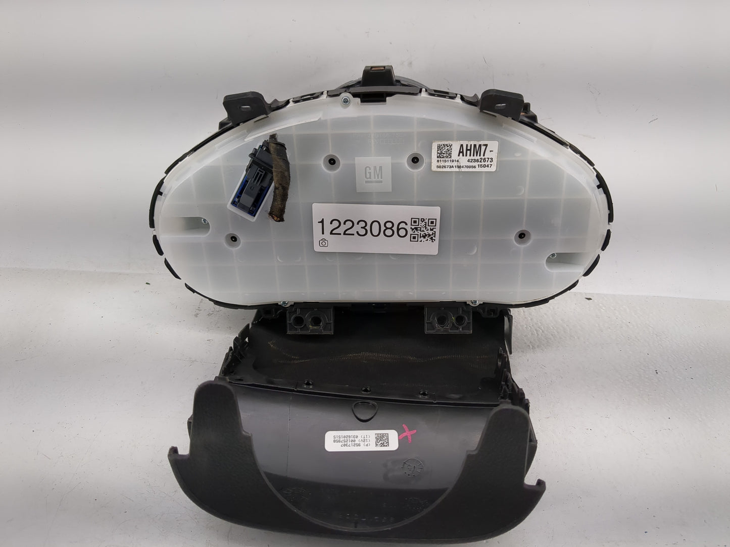 2015-2016 Chevrolet Cruze Instrument Cluster Speedometer Gauges P/N:42362673 Fits Fits 2015 2016 OEM Used Auto Parts - Oemus