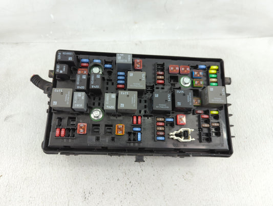 2015-2016 Chevrolet Cruze Fusebox Fuse Box Panel Relay Module P/N:812461952 Fits Fits 2015 2016 OEM Used Auto Parts