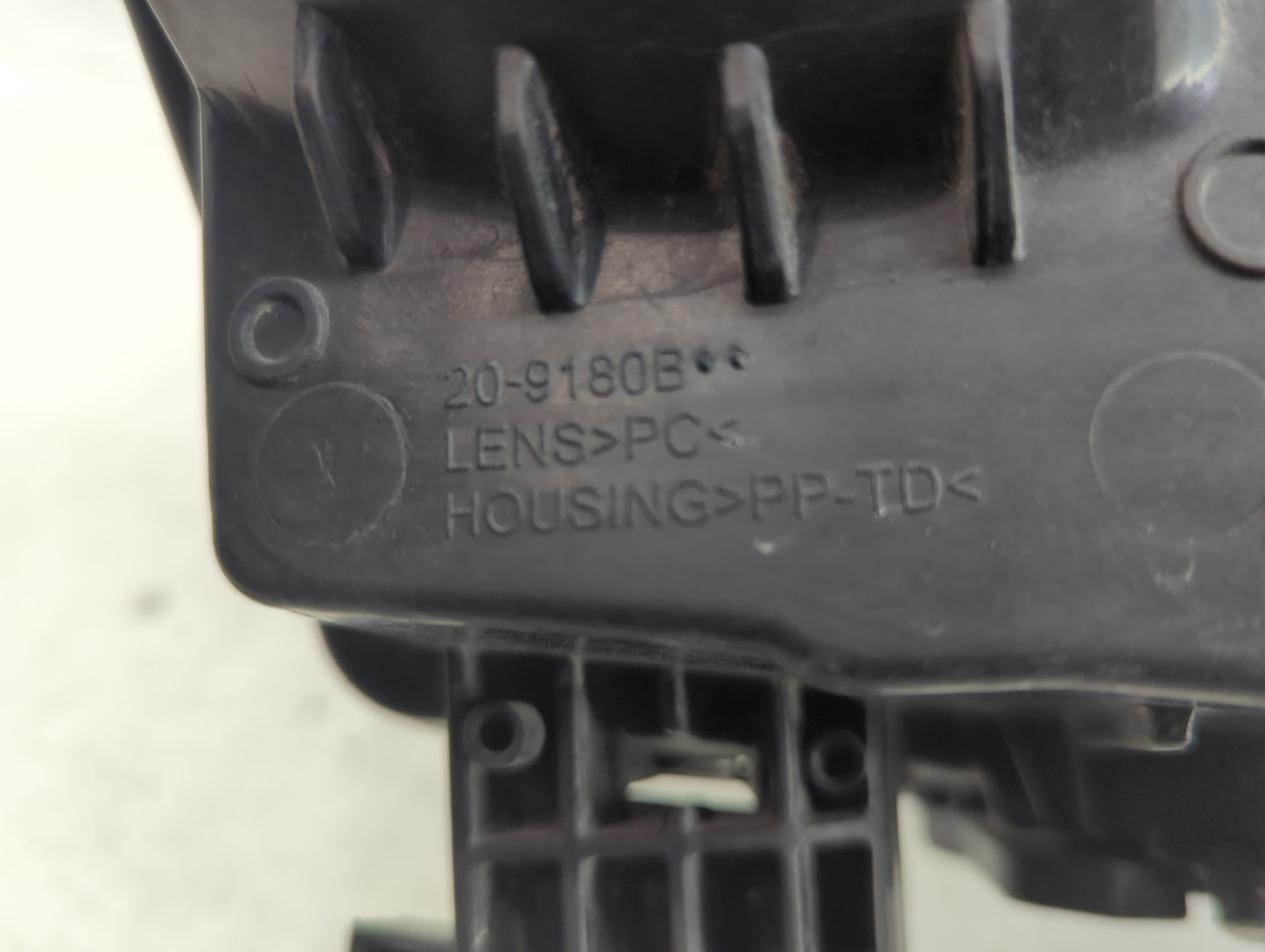 2012-2016 Chevrolet Cruze Driver Left Oem Head Light Headlight Lamp - Oemusedautoparts1.com