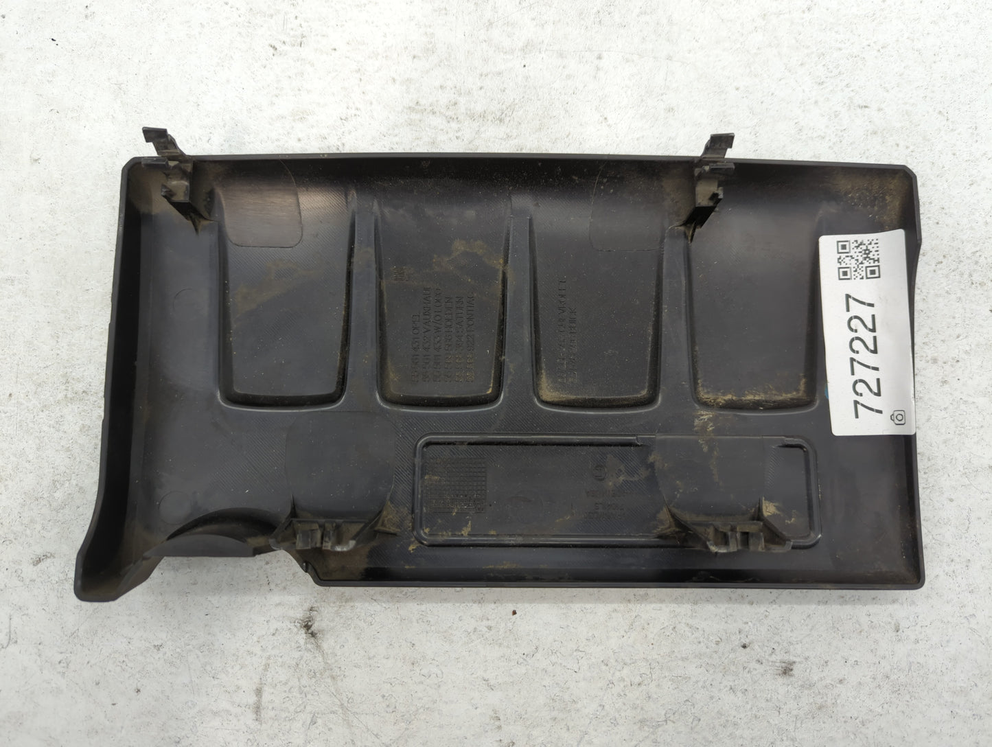 2015 Chevrolet Cruze Engine Cover - Oemusedautoparts1.com