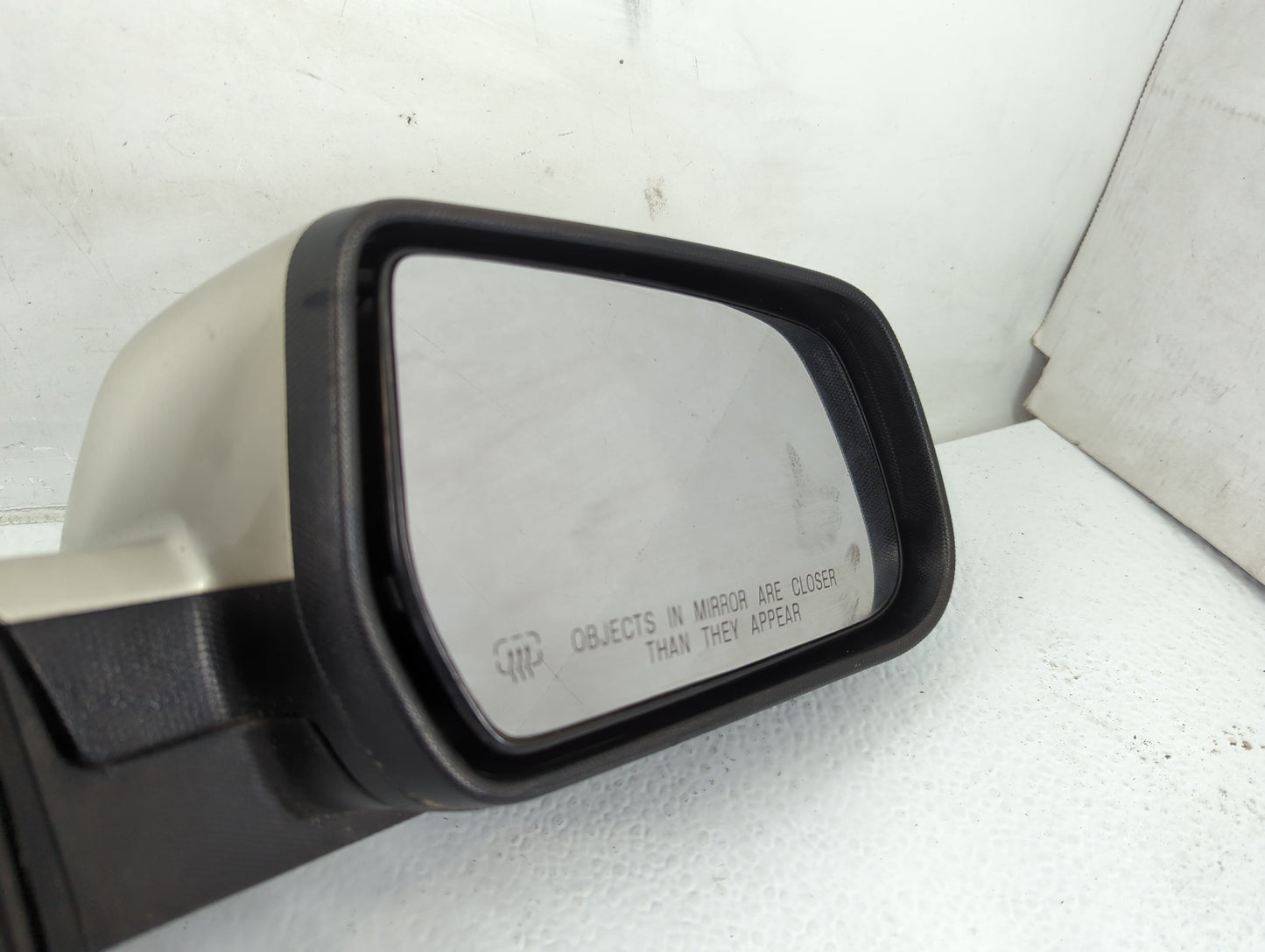 2015-2017 Chevrolet Equinox Passenger Side View Mirror - Right Door Mirror OEM Used - Oemusedautoparts1.com