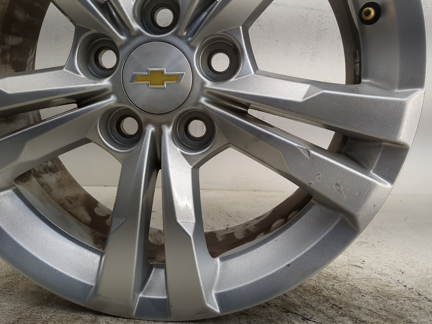 2010-2017 Chevrolet Equinox Oem Wheel Rim 1172471 - Oemusedautoparts1.com