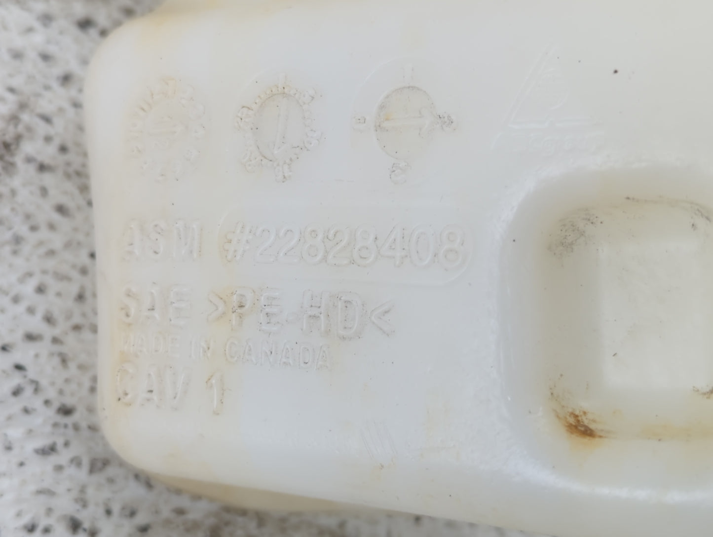 2010-2017 Chevrolet Equinox Windshield Washer Fluid Reservoir Bottle Oem - Oemusedautoparts1.com