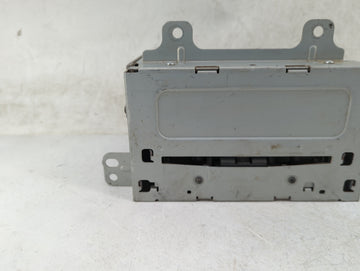 2014-2015 Chevrolet Equinox Radio AM FM Cd Player Receiver Replacement P/N:22976137 Fits Fits 2014 2015 2016 2017 OEM Used Auto Parts