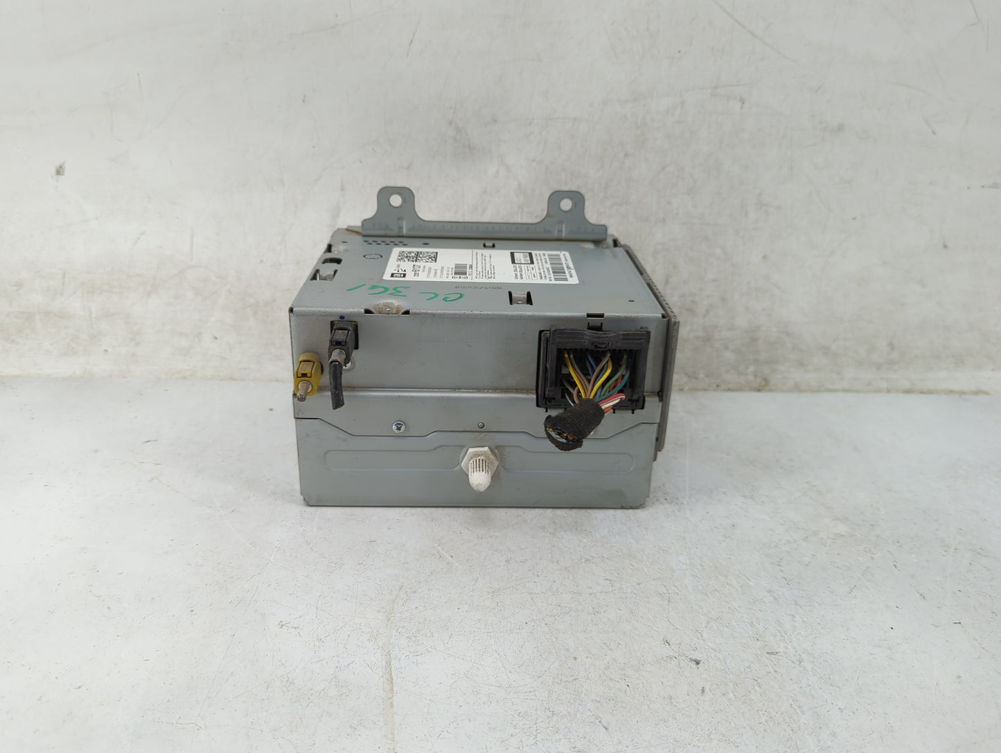 2014-2015 Chevrolet Equinox Radio AM FM Cd Player Receiver Replacement P/N:22976137 Fits Fits 2014 2015 2016 2017 OEM Used A