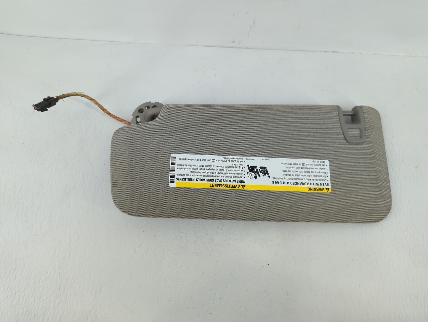 2010-2017 Chevrolet Equinox Sun Visor Shade Replacement Passenger Right Mirror Fits Fits 2010 2011 2012 2013 2014 2015 2016